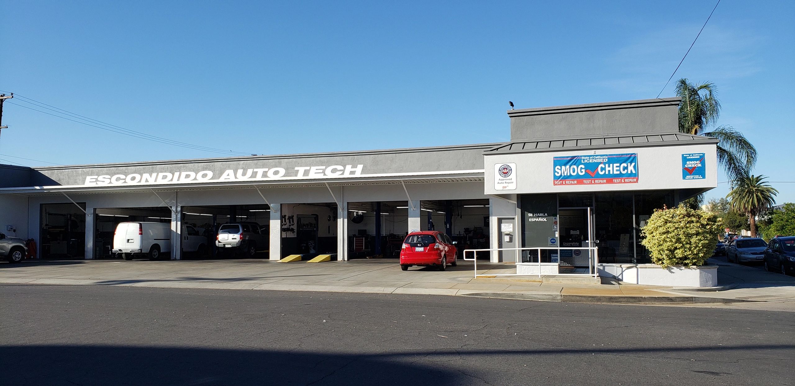 Star certified Smog Check station logo